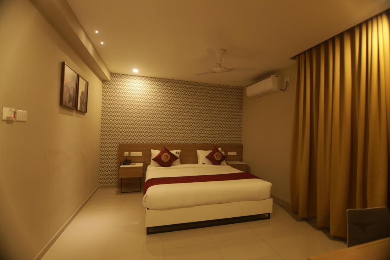 Noor Jehan'S Grand Noor Palakkad Extérieur photo